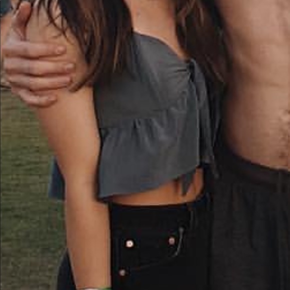 Stone Cold Fox Quixote Crop Top - Picture 3 of 3